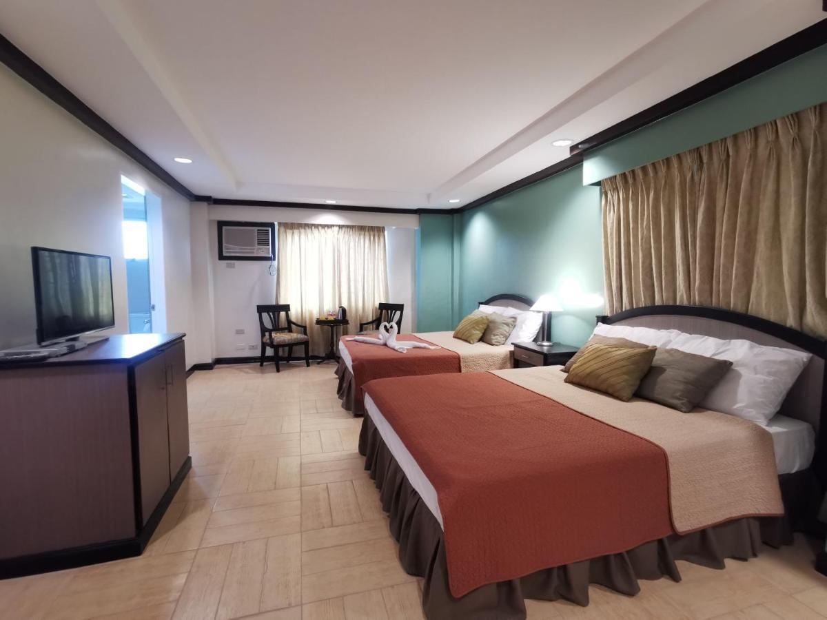 Tagaytay Country Hotel Tagaytay City Exterior photo